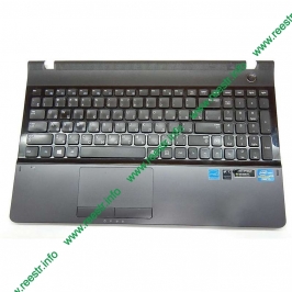 Верхняя часть корпуса (топкейс, палмрест) с клавиатурой для ноутбука Samsung NP300V5A